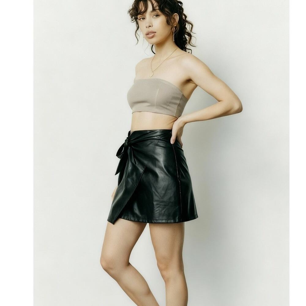 Windsor Faux Leather Black Wrap Mini Skirt Side Tie High Waist Women Size L NWT